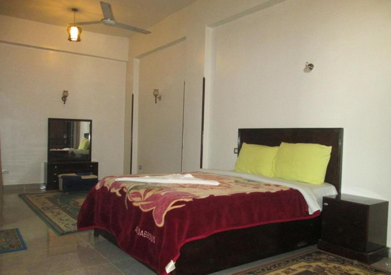 Mama Africa Luxor Aparthotel Exteriör bild