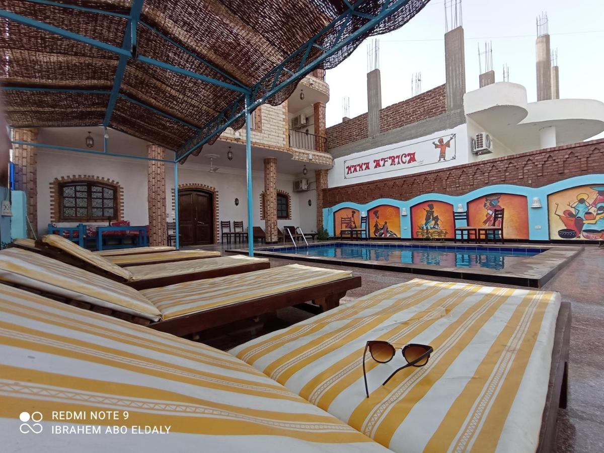 Mama Africa Luxor Aparthotel Exteriör bild