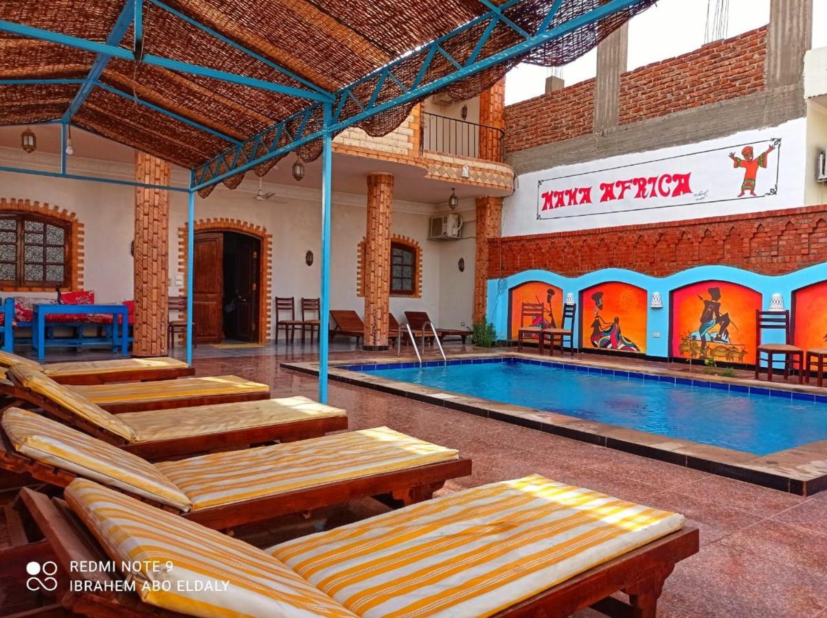Mama Africa Luxor Aparthotel Exteriör bild
