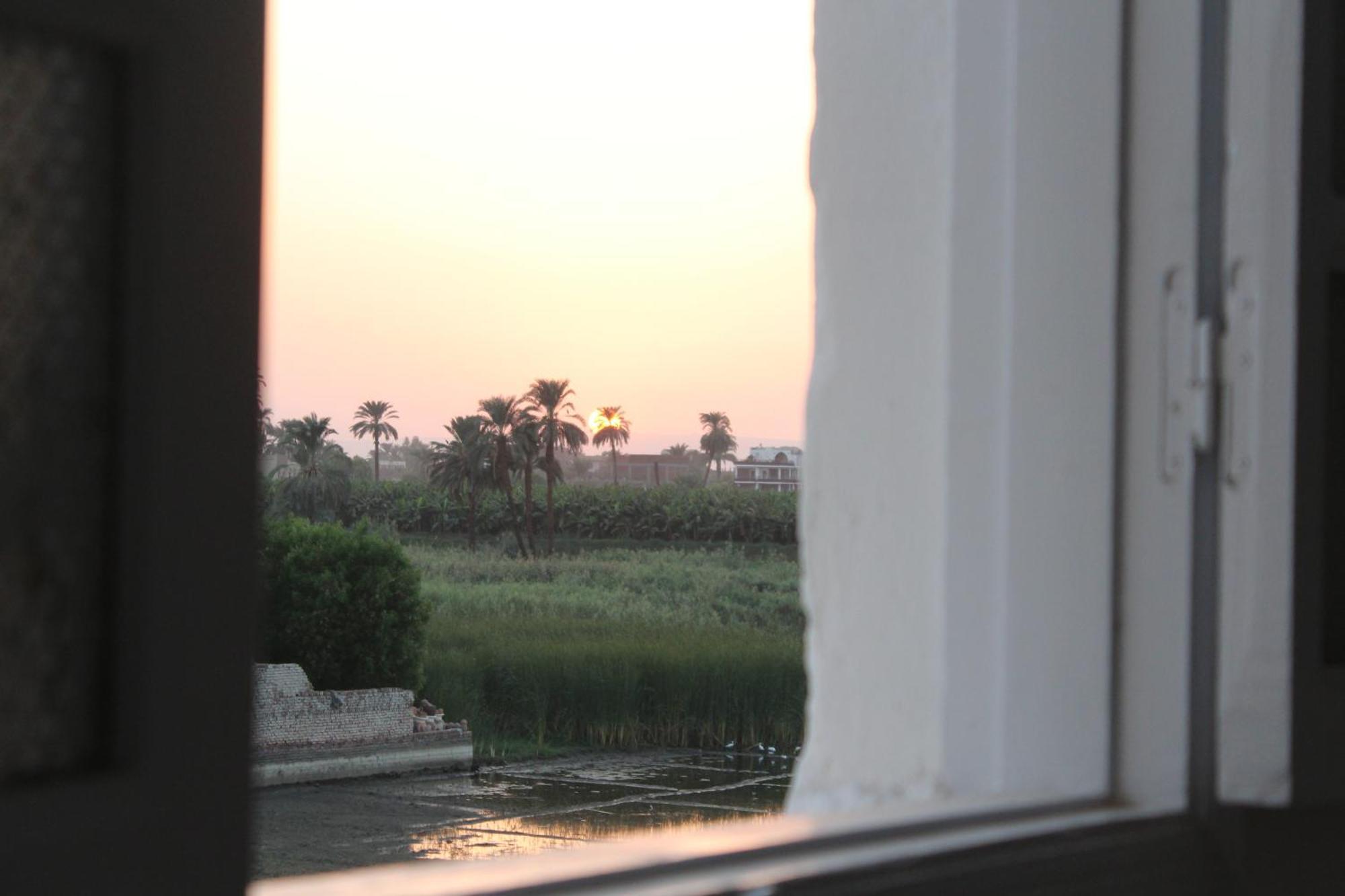 Mama Africa Luxor Aparthotel Exteriör bild