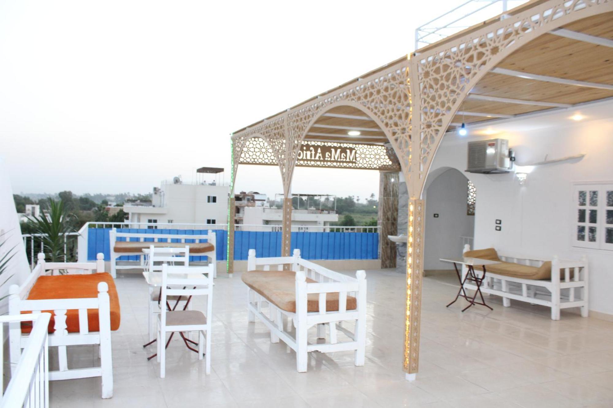 Mama Africa Luxor Aparthotel Exteriör bild